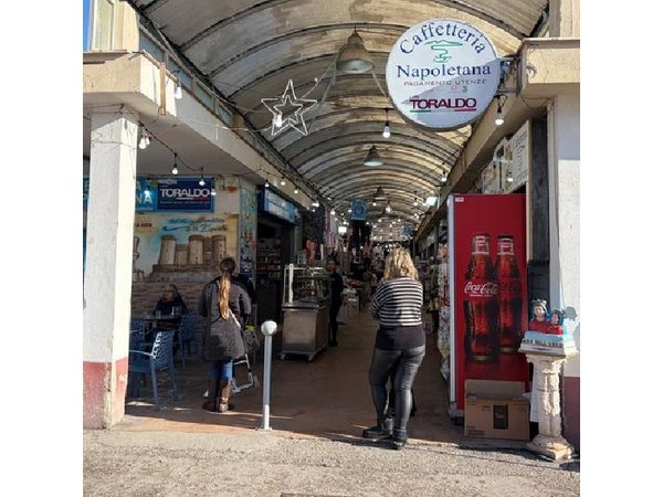 Walking tour of the daily life of Naples in Fuorigrotta