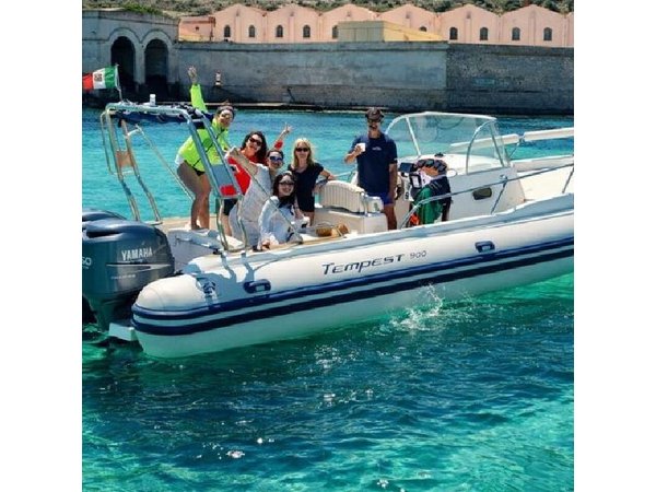 Egadi Islands Boat Tour: Favignana and Levanzo with Lunch