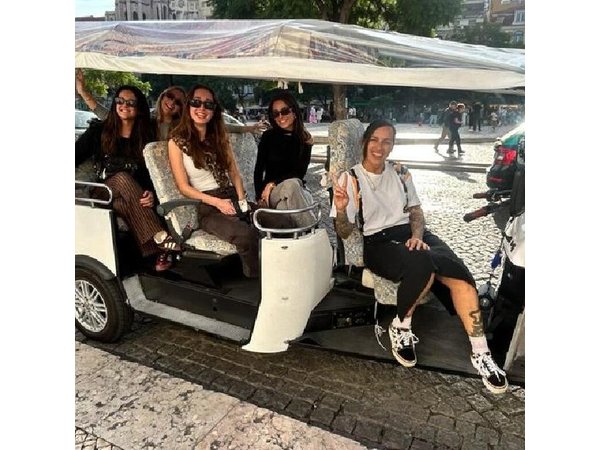 Lisbon Private Tuk Tuk Tour Alfama and Viewpoints