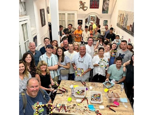 Guided Gaudí Trencadís Mosaic Workshop in Barcelona 2 Hours