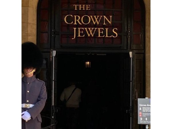 The Tower of London - Small Group Tour with a Local Expert