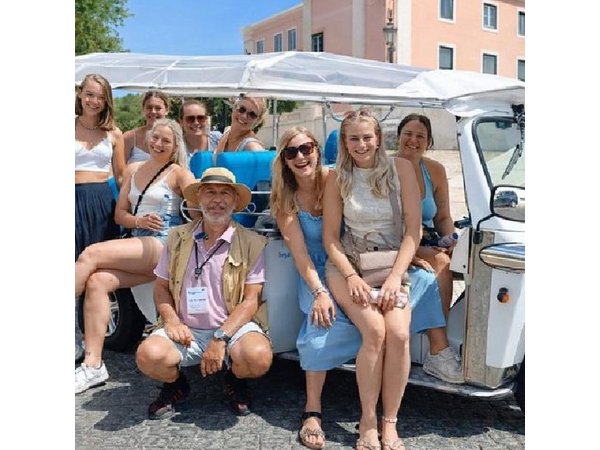 Halfday Tuk Tuk Tour Lisbon Highlights-Viewpoints-Local Stories