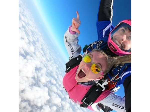 Tandem Skydiving Portugal 9,000ft Freefall near Lisbon