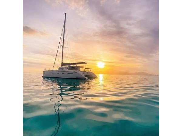 Catamaran Sunset Semi Private and Greek Gastronomy in Athens