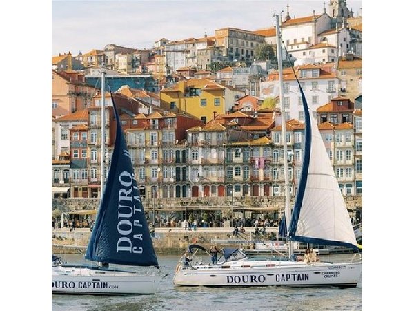 Porto: Private Douro River Sailing Cruise with Port Wine