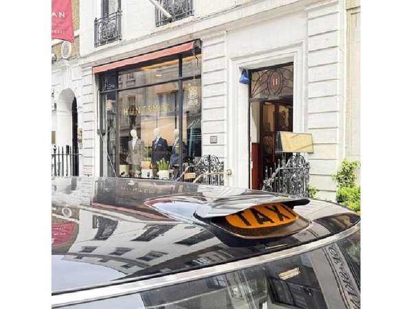 Kingsman Filming Locations Tour by London Taxi