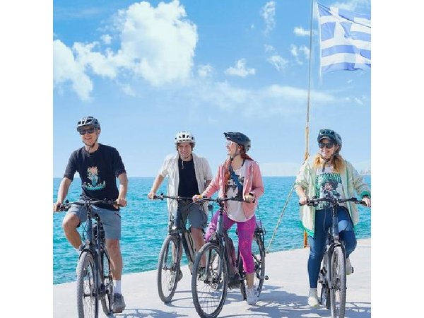 Athens City and Sea E-bike tour