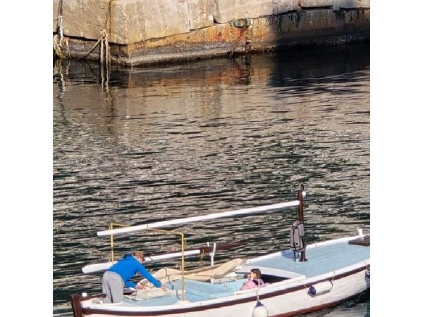 Discover Dubrovnik the Local Way – A Timeless Boat Experience