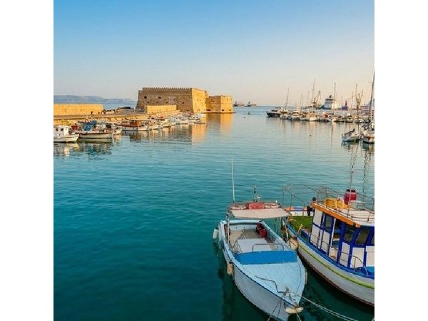 Heraklion Half-Day Tour | Knossos & Top Sights | Cruise-Friendly