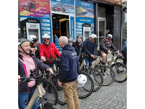 Porto E‑Bike Tour + Snack