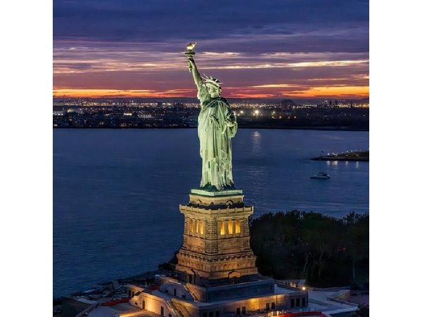 Private New York City Helicopter Tour for Couples from Westchester