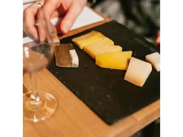 Amsterdam Walking Tour with Cheese Tasting