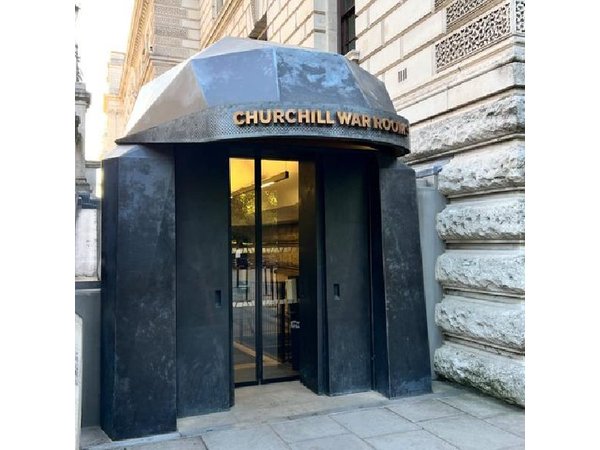 Churchill War Rooms Visit & WW2 London Walk-Small Group 12ppl max