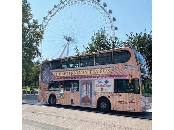 London Afternoon Tea Bus and Panoramic Tour on Lower Deck