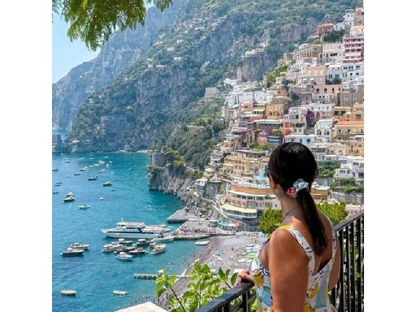 Shared Amalfi Coast by Minivan 8 pax Land Tour from Sorrento