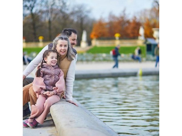 Kickstart Paris Private Tour. City Highlights for Newcomers