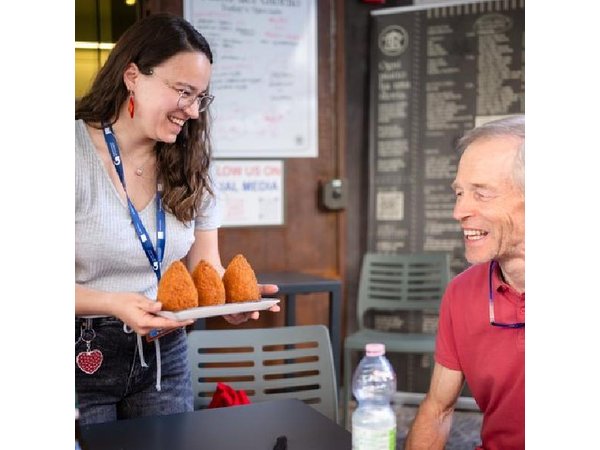 All-Inclusive Catania Street Food & Market Tour by Streaty