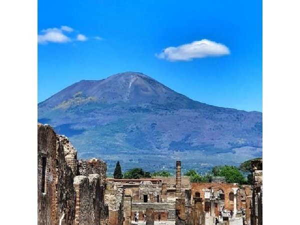 Pompeii & Mount Vesuvius Full Day Tour from Sorrento