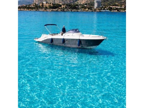 Palermo : Luxury Boat Tour with Snacks and Snorkeling