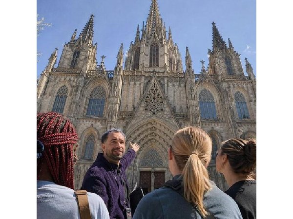 Barcelona 1.5h Private Old Town, Gothic & Ramblas Walking Tour