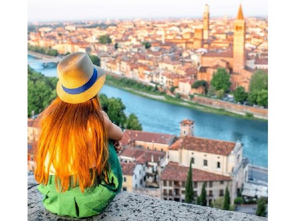 Venice and Verona Full Day Tour by Train from Milan