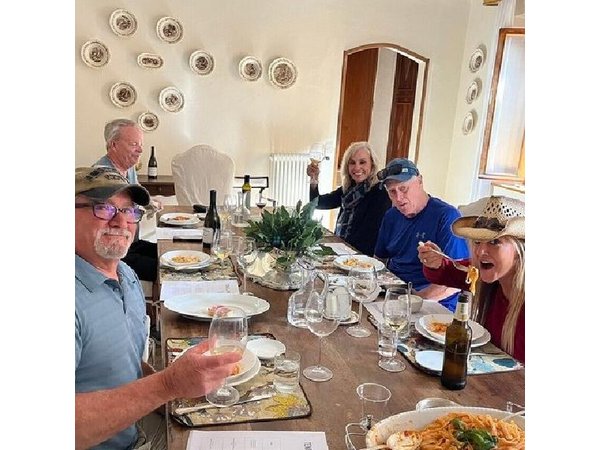 Private Guided Tour to Pisa and local Wine Farm from Livorno port