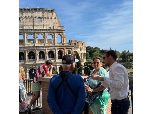 See Rome in a Day: Private Golf Cart Tour