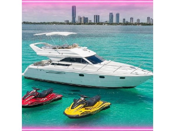 55ft ,2 Jetski and Free Hour Included Miami Yacht Rental 13 Ppl