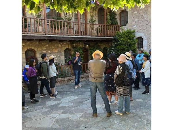 2-Day Tour to Delphi & Meteora with Guide and Tickets From Athens