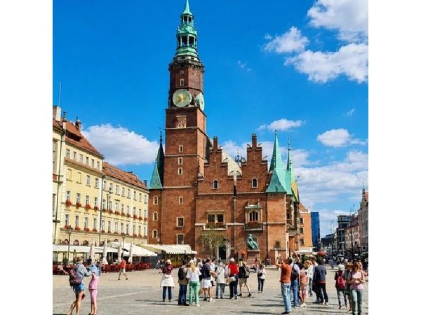 Wroclaw Private Guided Tour SHORT AND PROFESSIONAL. 2 pcs., 1 - 9 pers.