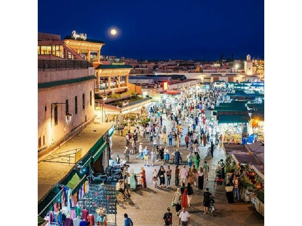 Marrakech: Souk Tastings & Shopping by Night Guided Walking Tour.