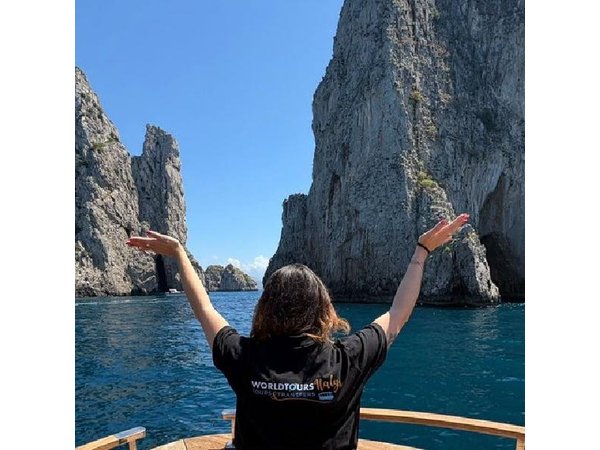 Capri Boat Tour from Naples – Small Group, Swim & Relax