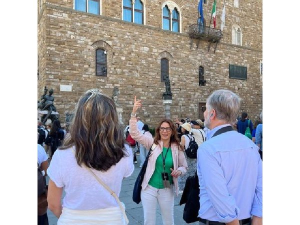 Florence Walking Tour with Accademia, Uffizi & Lunch