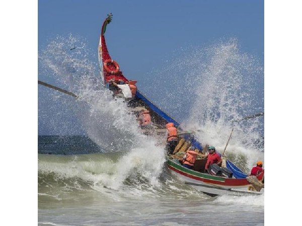 Private Aveiro & Costa Nova Coastal Tour from Porto