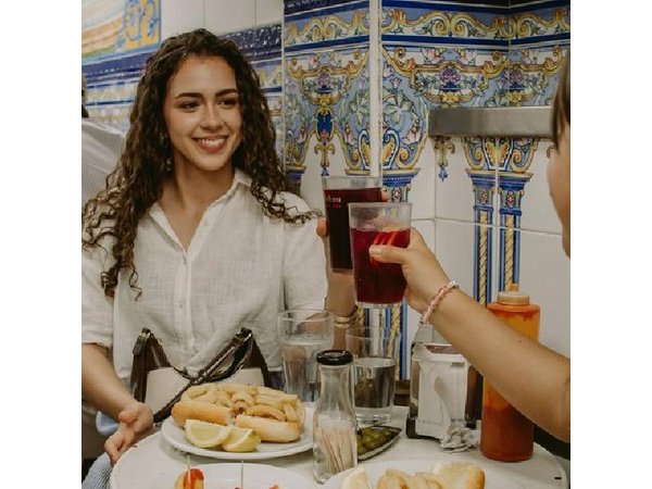 Madrid Street Food Guided Tour: San Miguel Market & City Center