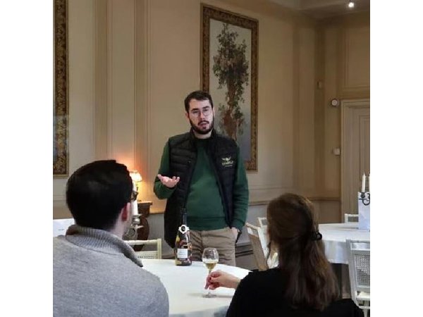 Champagne Day Trip from Paris with 4 Tastings, Reims & Cellars