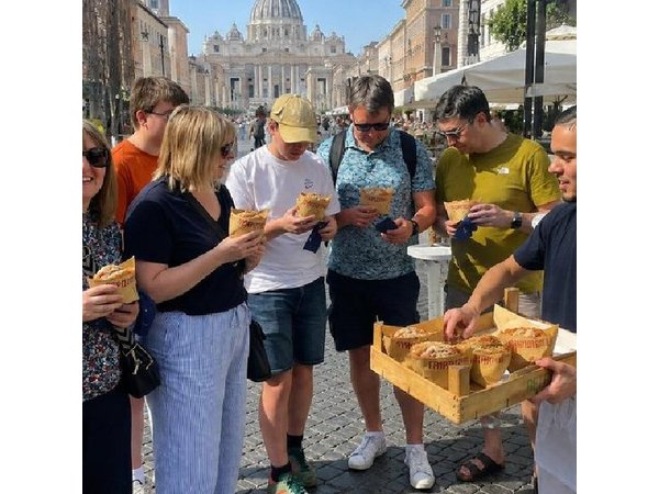 Rome Aperitivo Foodie Private Tour with Vatican Views and Drinks