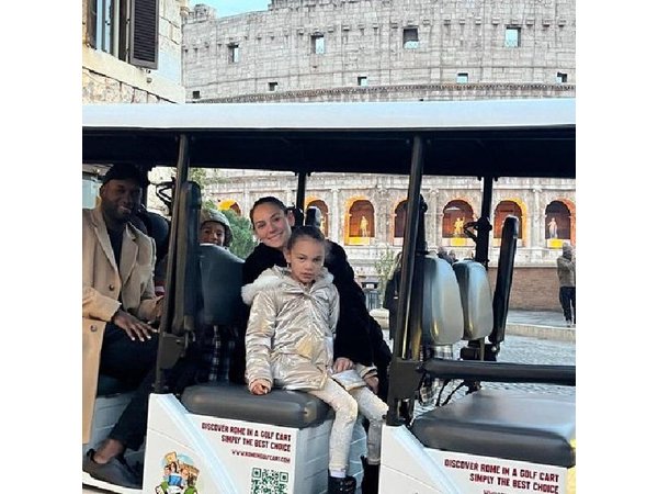 Rome in Golf Cart 4 Hours History & have Fun