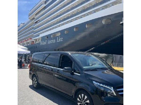 Private Luxury Transportation: Rome - Civitavecchia Cruise Port