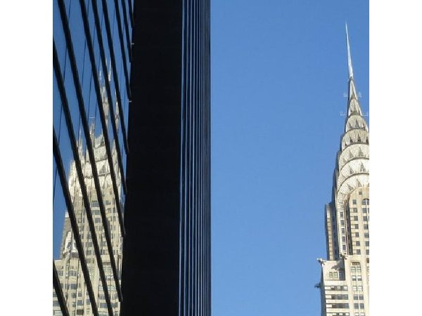 Private New York Tour: Iconic Manhattan & Neighborhood Contrasts