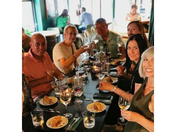 Chester Food Tour: Unique Food With Drinks & Sightseeing