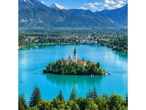 Lake Bled Small Group Day Trip from Ljubljana (Castle and Island)