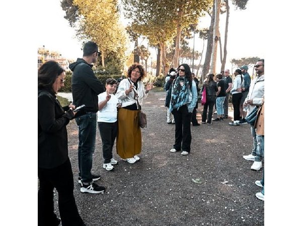 Pompeii and Emotions on Mount Vesuvius: Guided Tour from Naples by Bus