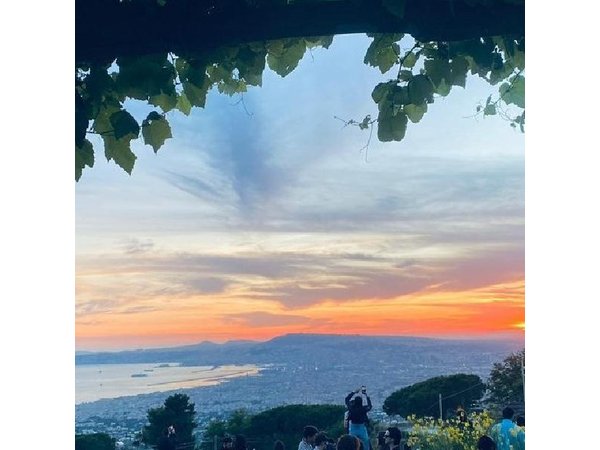 Pompeii and Emotions on Mount Vesuvius: Guided Tour from Naples by Bus