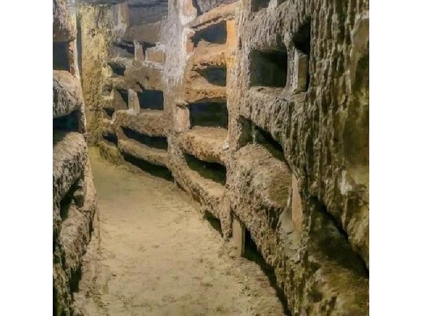 Rome: Catacombs Underground & Colosseum Small Group Tour
