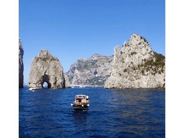 Capri Mini Cruise and City Sightseeing Day Trip from Naples