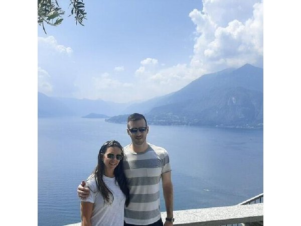 Small-Group Lake Como Experience with Boat and Van from Milan
