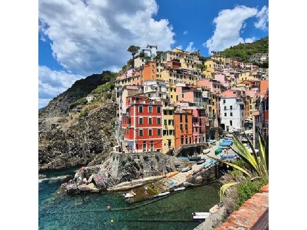 Cinque Terre and Pisa Full Day Tour from Florence