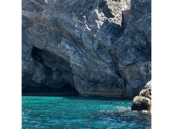 Discover the Amalfi Coast : All - Inclusive Full-Day Experience