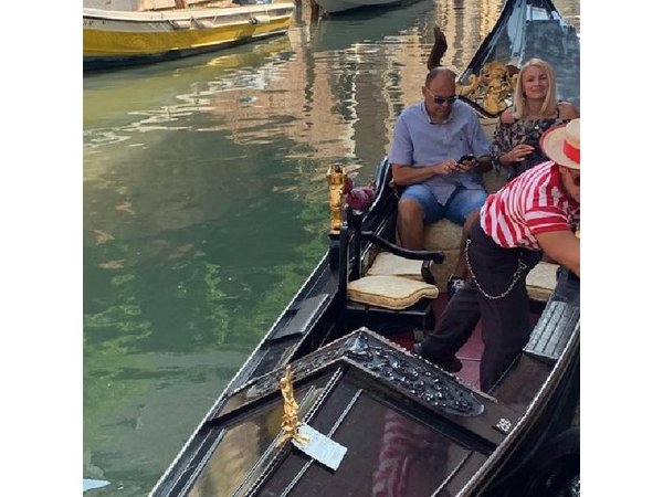 Venice Luxury Private Day Tour with Gondola Ride from Rome